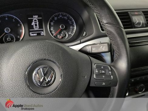 Used 2013 Volkswagen Passat 2.5 SE FWD image 19