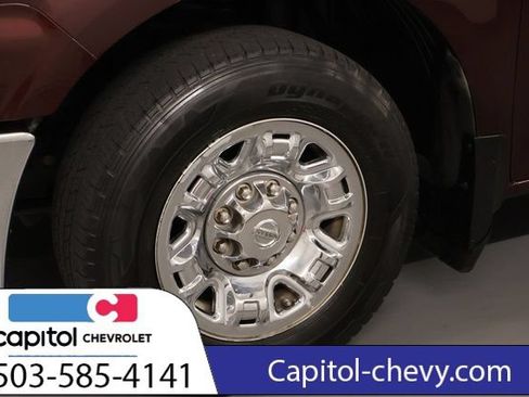 Used 2014 Nissan NV 3500 SV w/ Technology Package RWD image 9