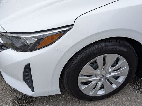 Used 2025 Nissan Sentra S FWD image 10