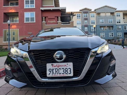 Used 2021 Nissan Altima 2.5 SR FWD image 31