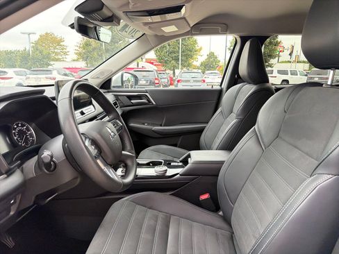 Used 2025 Mitsubishi Outlander SE AWD/4WD image 13