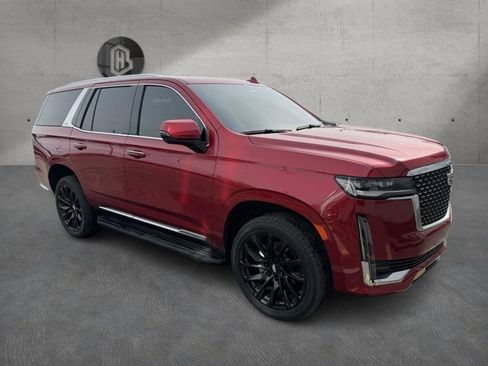 Used 2022 Cadillac Escalade Luxury image 4