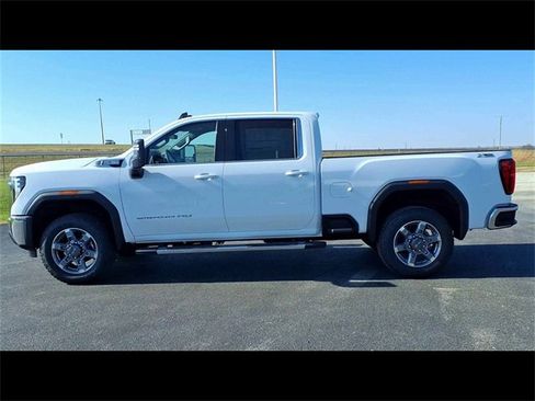 New 2026 GMC Sierra 2500 SLE w/ SLE Value Package; image 5