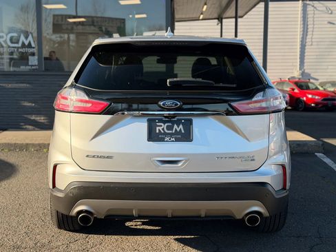 Used 2019 Ford Edge Titanium w/ Equipment Group 301A AWD/4WD image 6