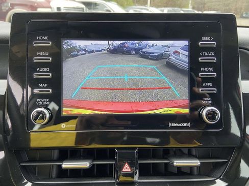 Used 2023 Toyota Camry LE image 21