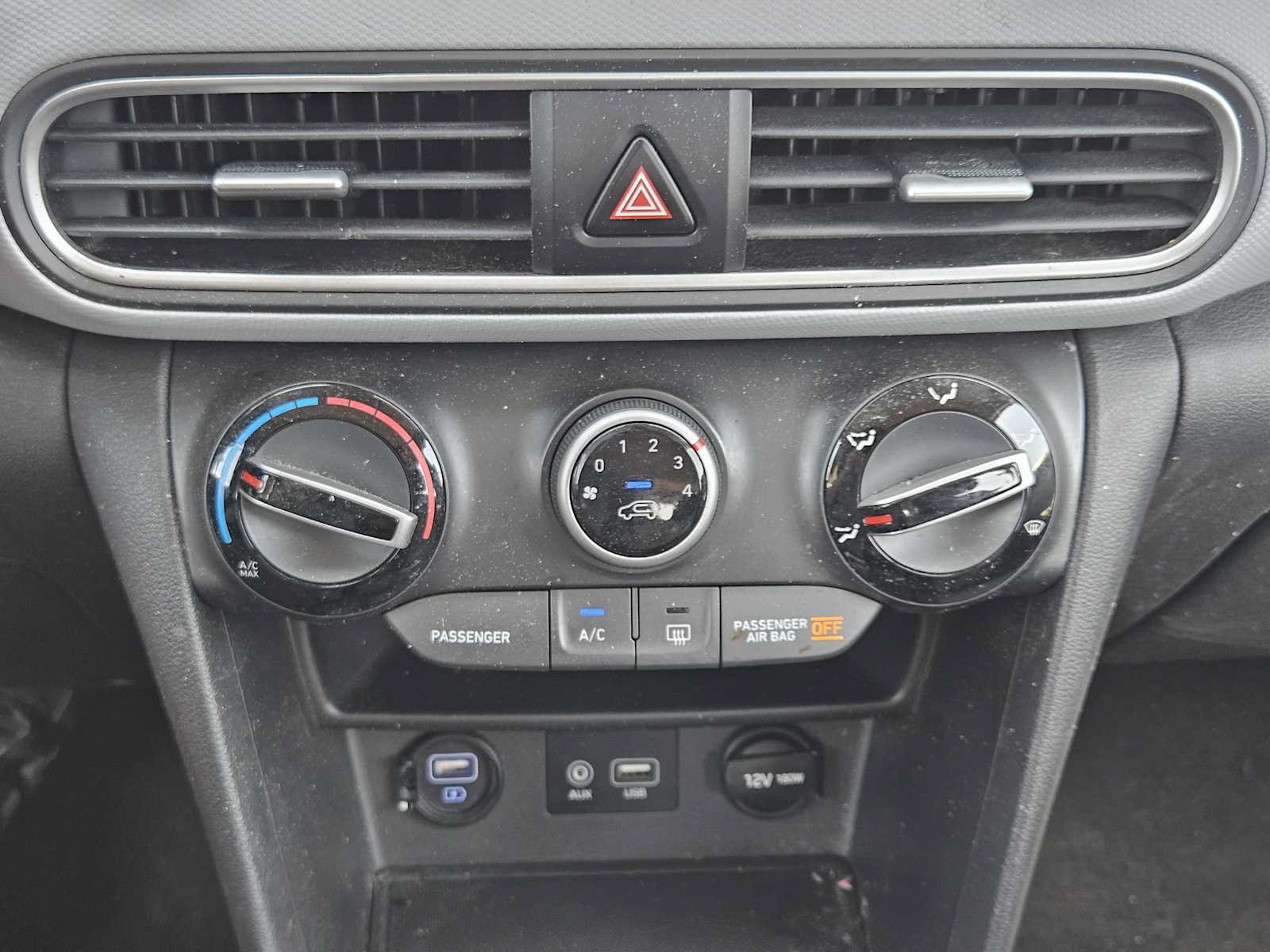 Used 2020 Hyundai Kona SE FWD image 18