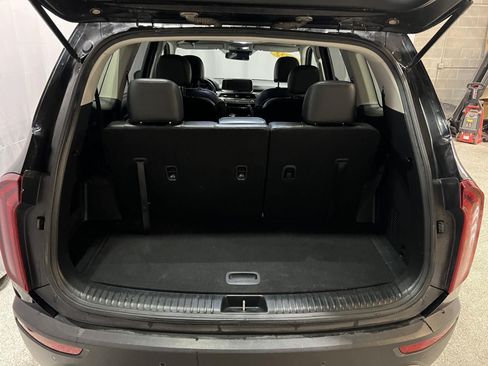 Used 2022 Kia Telluride S AWD/4WD image 28