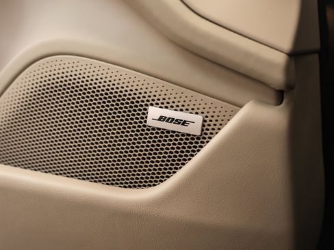 Used 2023 Porsche Taycan GTS image 42