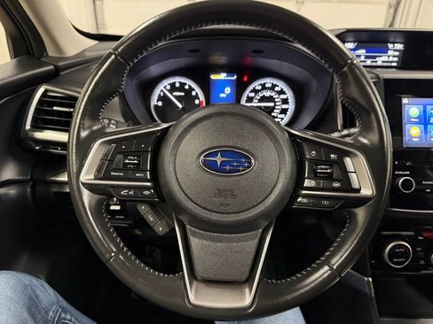 Used 2023 Subaru Forester Premium AWD/4WD image 37