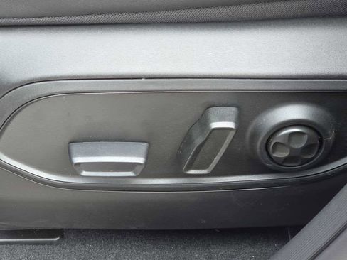 New 2026 Jeep Grand Cherokee Altitude AWD/4WD image 29