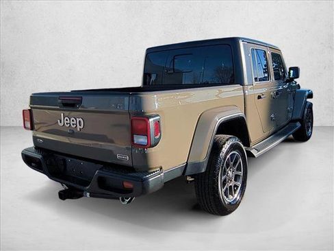 Used 2020 Jeep Gladiator Overland image 5