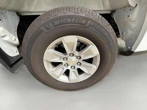 Used 2020 Chevrolet Silverado 1500 LT w/ Trailering Package AWD/4WD image 10