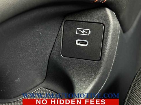 Used 2024 Honda HR-V Sport image 36