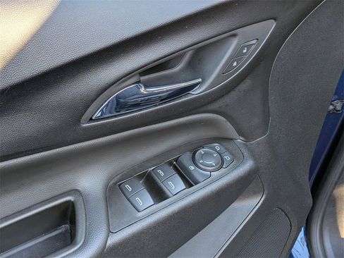 Used 2022 Chevrolet Equinox LT image 10