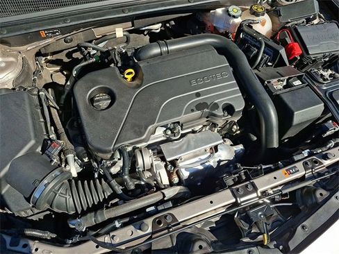 Used 2024 Chevrolet Malibu LT image 27