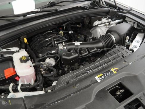 Used 2023 Jeep Grand Cherokee Limited w/ Black Appearance Package image 48