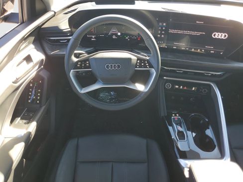 Used 2025 Audi Q5 Premium Plus w/ Premium Plus image 12