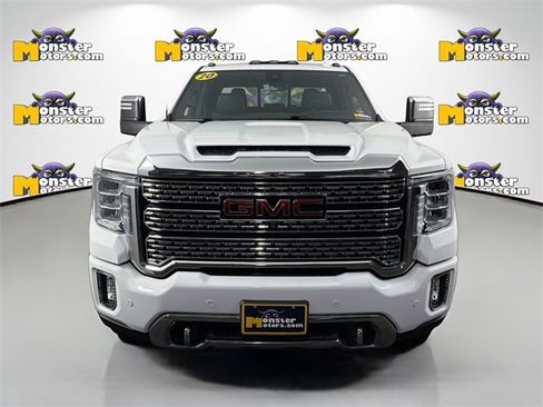 Used 2020 GMC Sierra 2500 Denali image 2