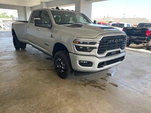 New 2026 RAM 3500 Laramie AWD/4WD image 5