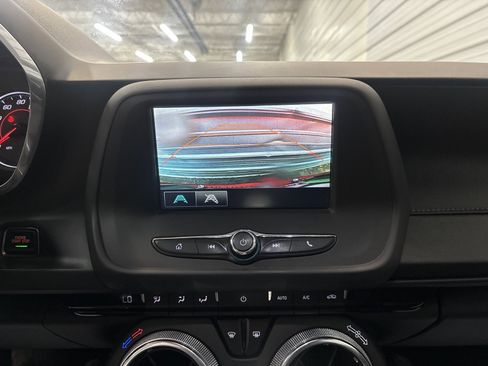 Used 2017 Chevrolet Camaro LT image 21