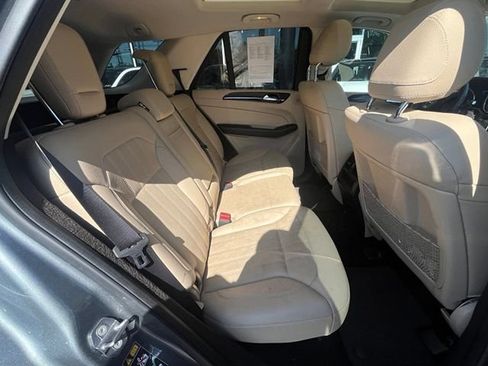 Used 2019 Mercedes-Benz GLE 400 4MATIC image 13