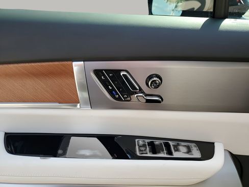 New 2026 Cadillac Vistiq Luxury image 28