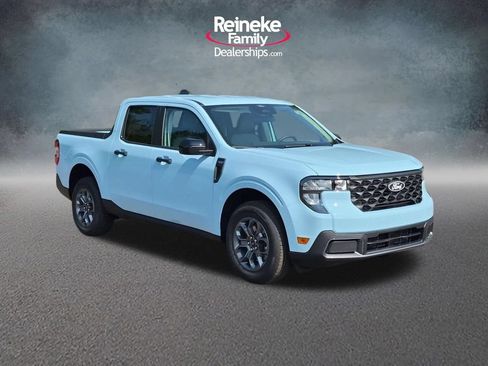 New 2026 Ford Maverick XLT w/ Equipment Group 301A AWD/4WD image 3