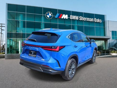 Used 2025 Lexus NX 250 FWD image 4