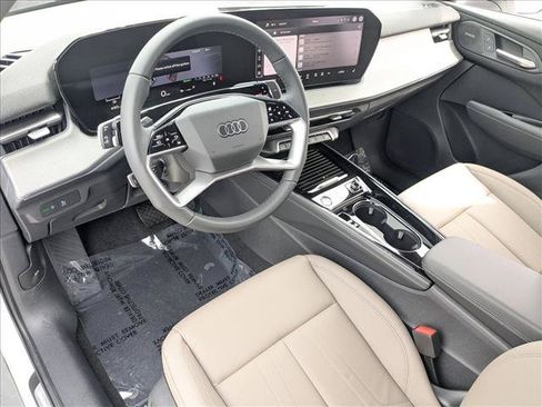 New 2026 Audi Q3 quattro 2.0T AWD/4WD image 3
