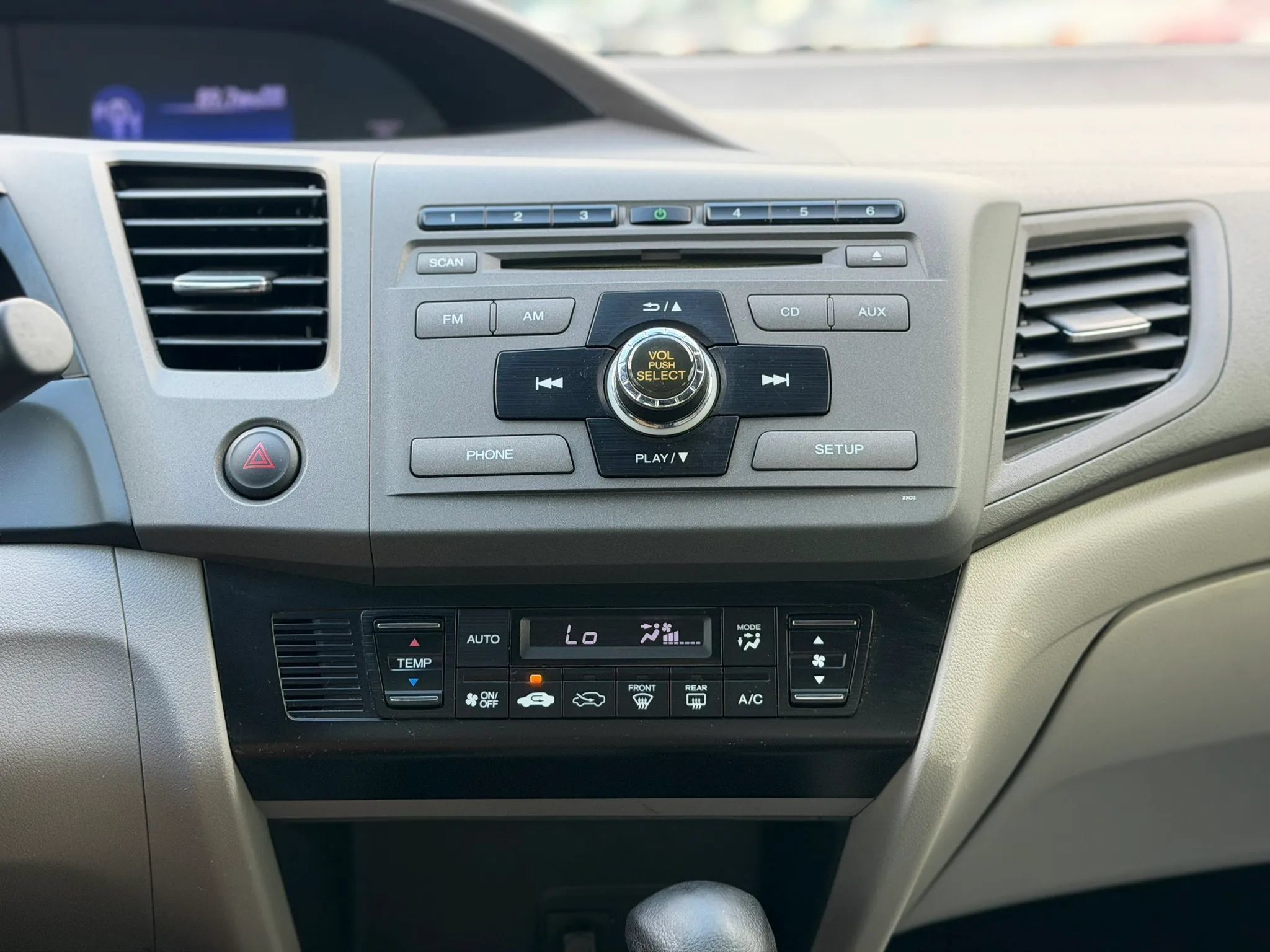 Used 2012 Honda Civic Hybrid Sedan image 31