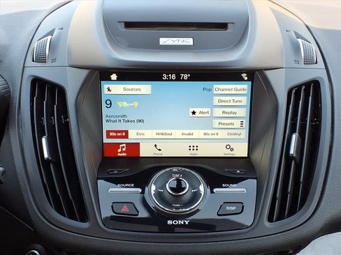 Used 2017 Ford C-MAX Energi Titanium image 23