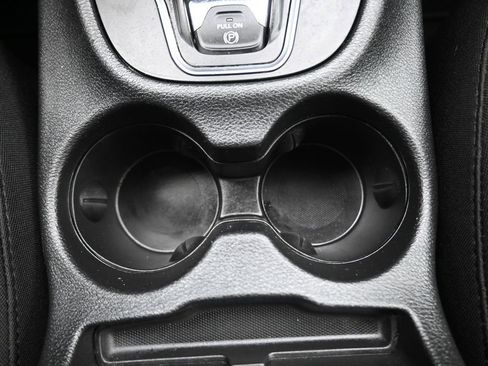 Used 2020 Jeep Cherokee Latitude image 10