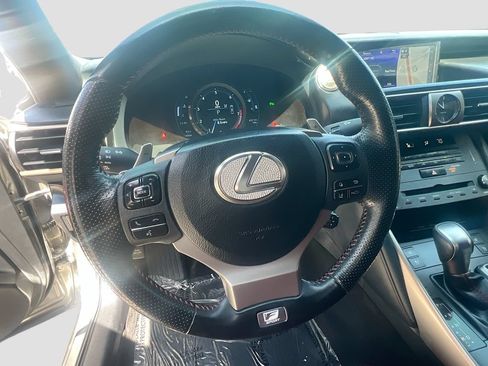 Used 2020 Lexus IS 350 F Sport w/ F Sport Package RWD image 11