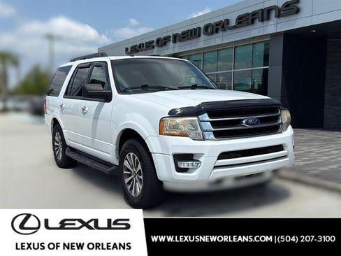 Used 2017 Ford Expedition XLT RWD image 1