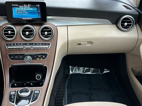 Used 2019 Mercedes-Benz C 300 Sedan image 28