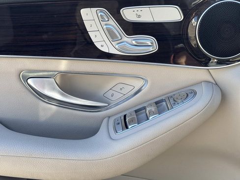 Used 2016 Mercedes-Benz GLC 300 4MATIC image 18