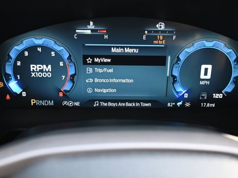 New 2026 Ford Bronco Outer Banks w/ Sasquatch Package image 18