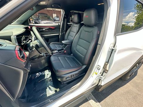 Used 2024 Chevrolet TrailBlazer RS w/ Convenience Package FWD image 20