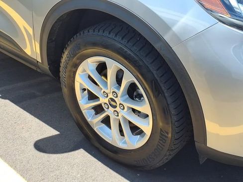 Used 2022 Ford Escape SE AWD/4WD image 27