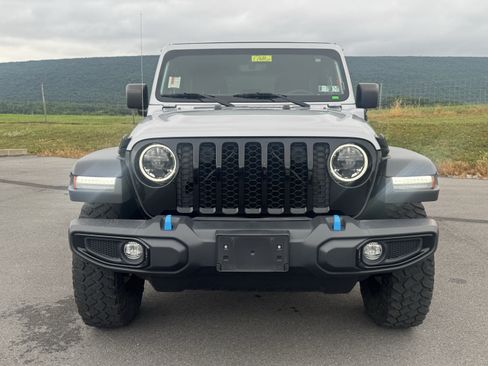 Used 2023 Jeep Wrangler Unlimited w/ Sun & Screen Package AWD/4WD image 9