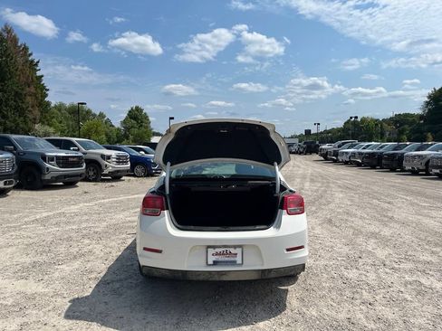 Used 2013 Chevrolet Malibu LT w/ Power Convenience Package FWD image 9