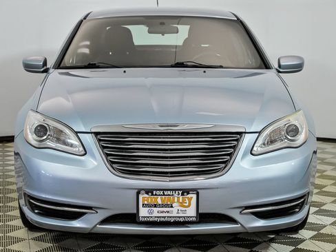 Used 2013 Chrysler 200 Touring FWD image 4