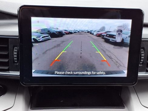 Certified 2022 Ford Explorer XLT w/ Equipment Group 202A image 20