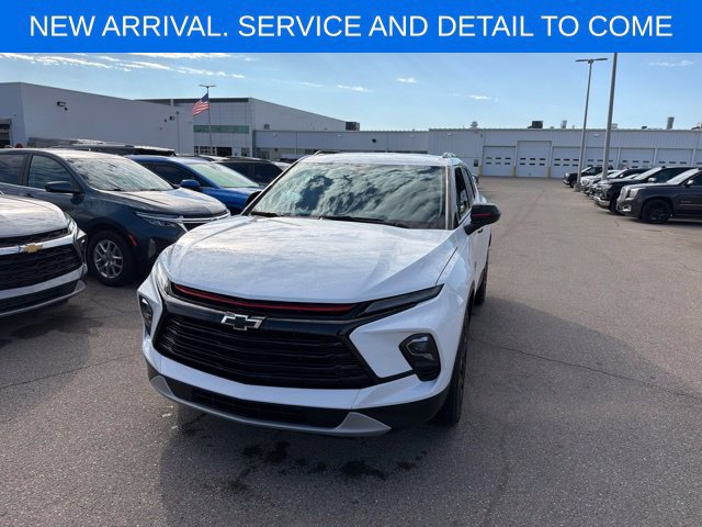Used 2024 Chevrolet Blazer LT w/ Redline Edition AWD/4WD image 6