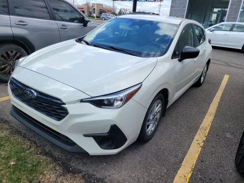Used 2024 Subaru Impreza 2.0i image 2