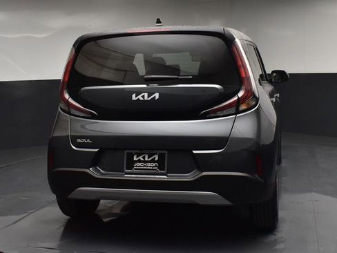 Certified 2025 Kia Soul LX FWD image 7