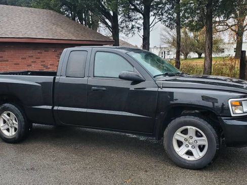 Used 2011 Dodge Dakota Big Horn image 11