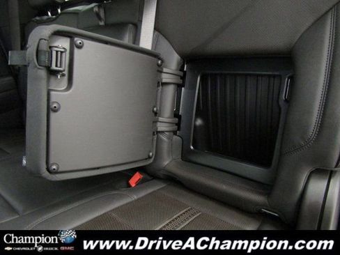 Certified 2025 Chevrolet Silverado 2500 High Country w/ High Country Premium Package image 32