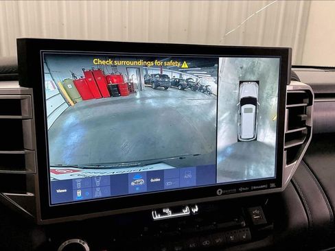 Used 2024 Toyota Sequoia Platinum AWD/4WD image 26