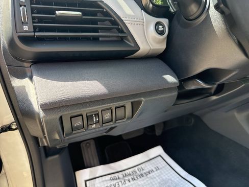 Used 2023 Subaru Outback Premium AWD/4WD image 24